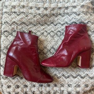 [Zara] red booties
